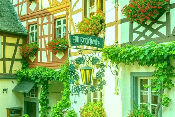 Eleanor, 26 — Escort in Monchsdeggingen, Germany