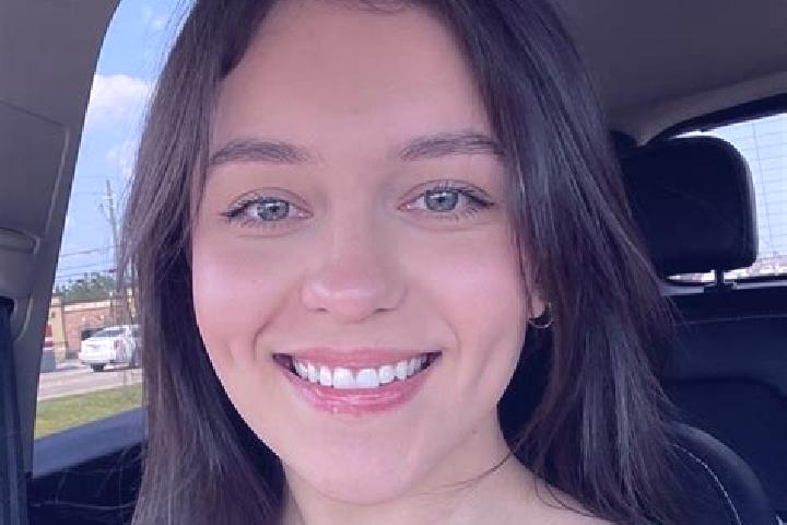 Eleanor, 26 — Escort in Purvis, United States