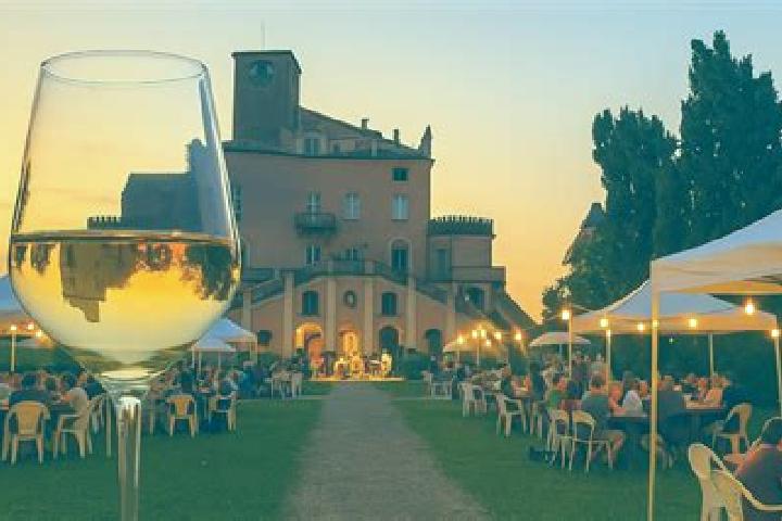 Eleanor, 26 — Escort in San Giorgio Monferrato, Italy