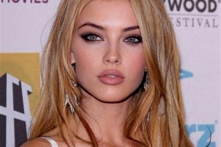 Eleanor, 27, a blonde hazel-eyed mediterranean companion based in Valea Ramnicului. Offering Massage, Roleplay, Striptease. Available for incall and outcall,...