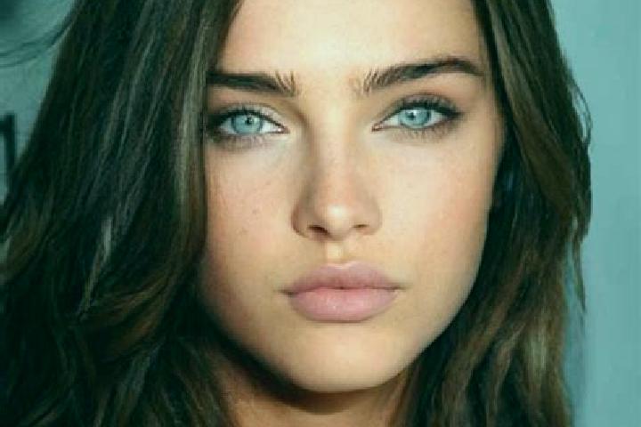 Eleanor, 27, a brunette grey-eyed slavic companion based in Santo Domingo Tlatayapam. Offering Couples, Tantra, Party Girl, BDSM, 69. Available for incall an...