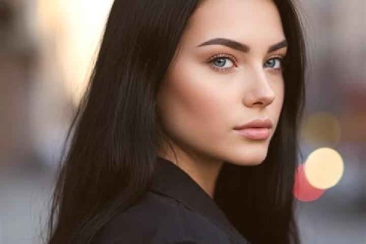 Eleanor, 27, a chestnut blue-eyed latina companion based in Odzun. Offering Striptease, Travel Companion, Girlfriend Experience, Deep French Kissing, Party G...