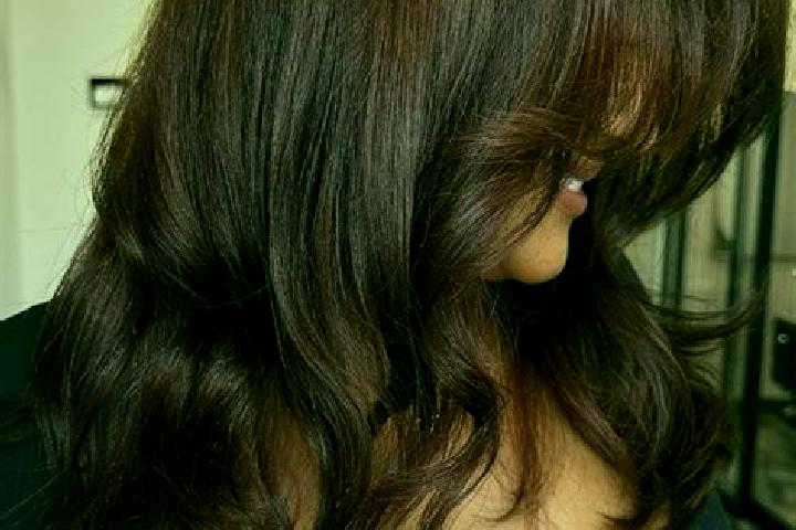 Eleanor, 27, a chestnut brown-eyed mixed companion based in Kayadibi. Offering OWO, Tantra, 69. Available for incall and outcall, day and evening dates.
