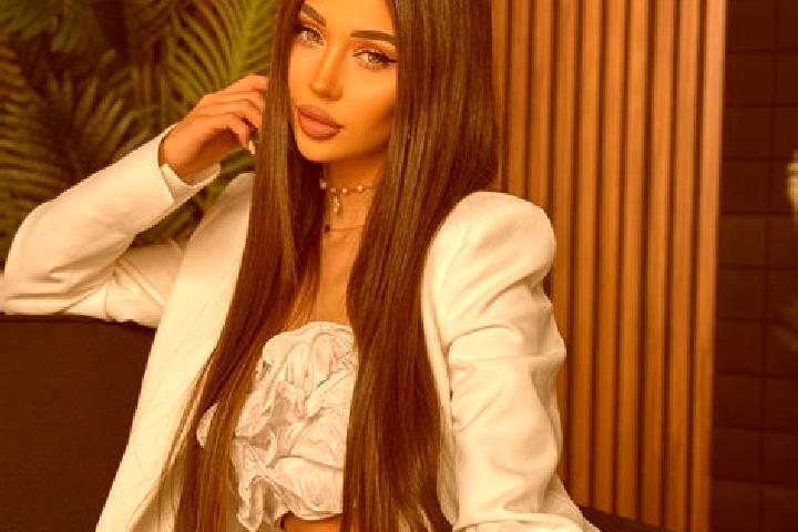 Eleanor, 27 — Escort in Arinj, Armenia