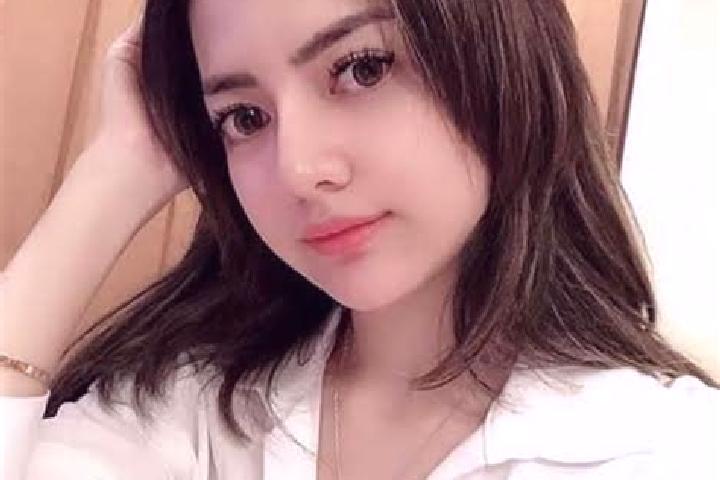 Eleanor, 27 — Escort in Citegal, Indonesia