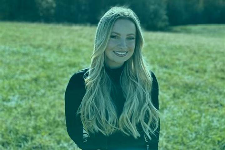 Eleanor, 27 — Escort in Coker, United States