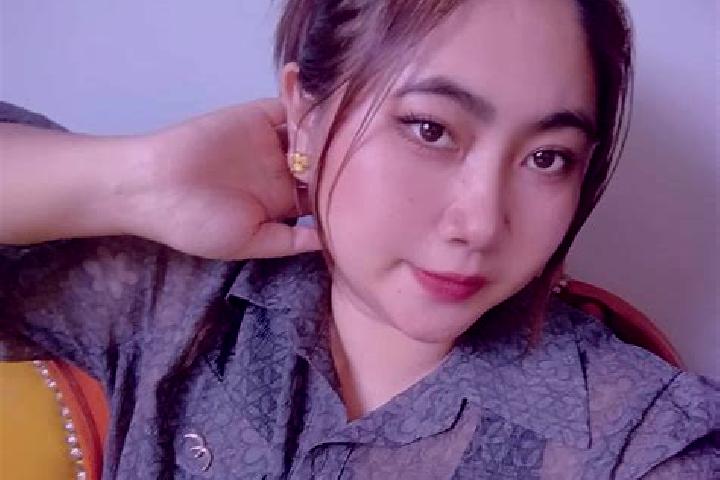 Eleanor, 27 — Escort in Hpakan, Myanmar