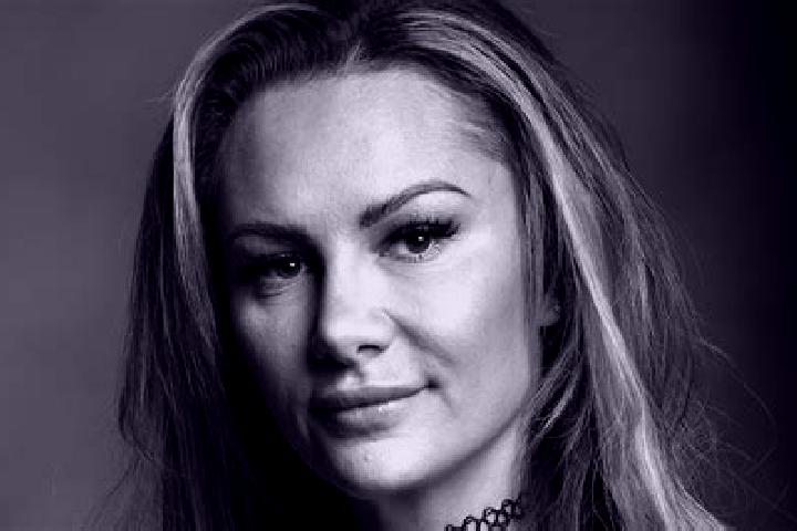 Eleanor, 27 — Escort in Kelc, Czech Republic