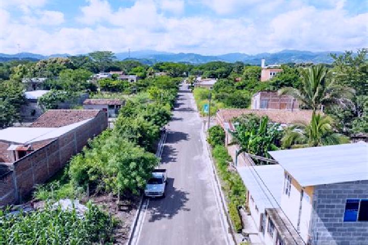 Eleanor, 27 — Escort in Nueva Concepcion, El Salvador