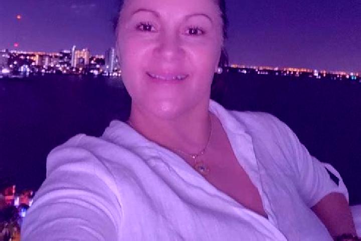 Eleanor, 27 — Escort in Olympia Heights, United States