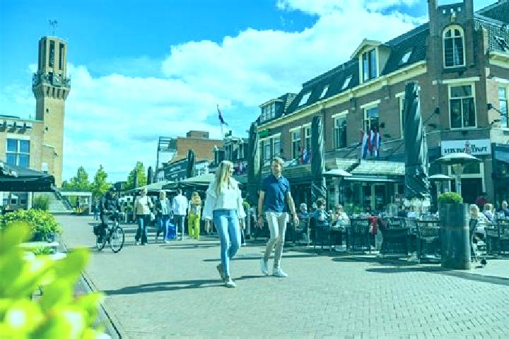 Eleanor, 27 — Escort in Oosterholt, Netherlands