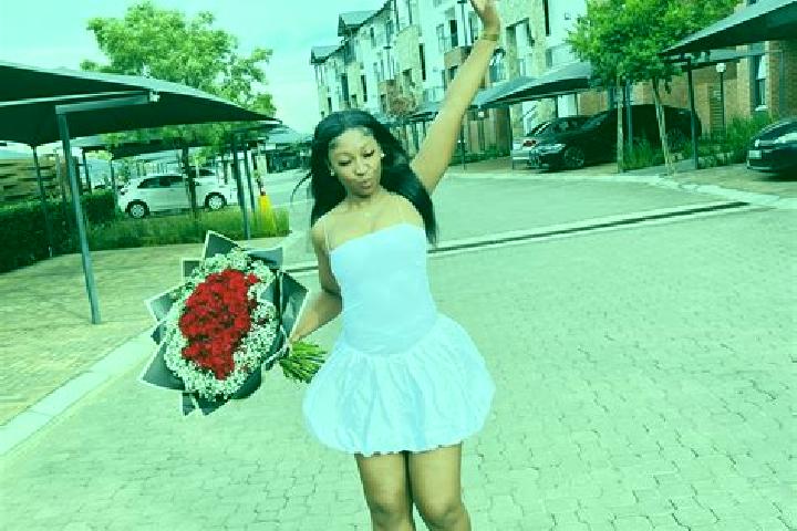 Eleanor, 27 — Escort in Ratholo, Botswana