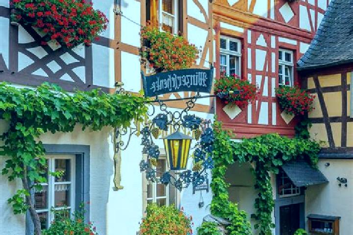 Eleanor, 27 — Escort in Ratzlingen, Germany