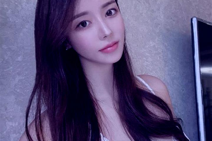 Eleanor, 27 — Escort in Sangzhen, China