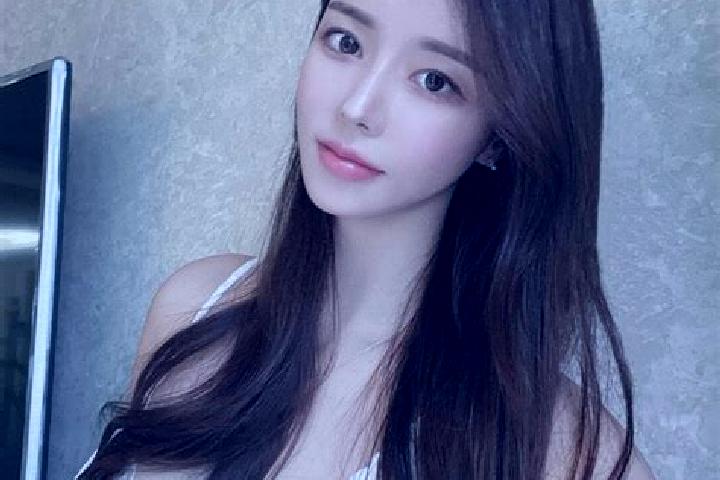Eleanor, 27 — Escort in Tuncheng, China