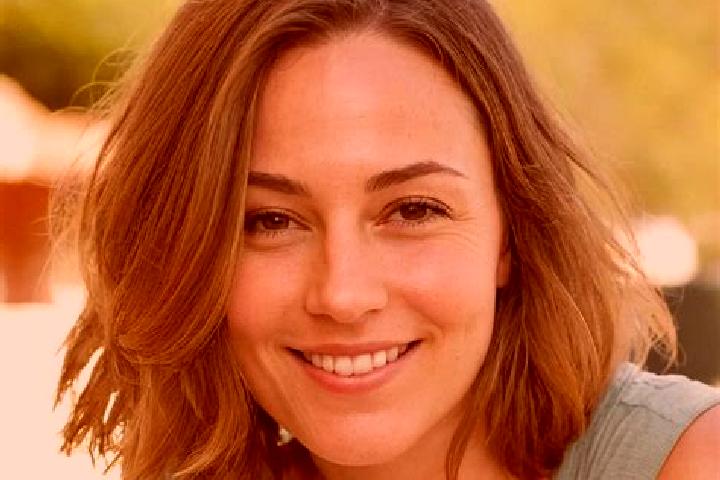 Eleanor, 28, a auburn blue-eyed caucasian companion based in Isle of Wight. Offering Massage, Roleplay, Domination, Travel Companion. Available for incall an...