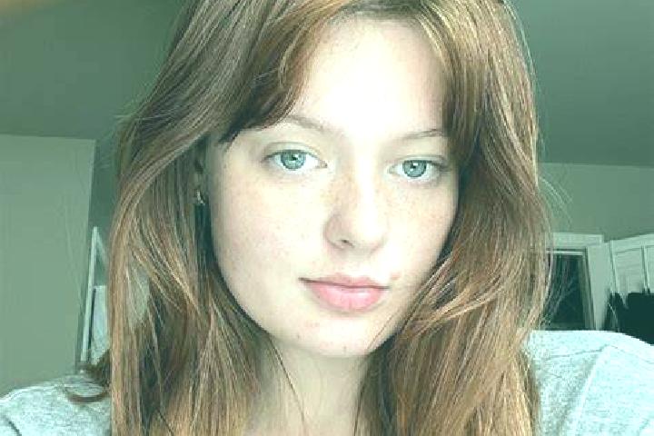 Eleanor, 28, a auburn brown-eyed indian companion based in Hayy al Bunayyat. Offering Overnight, Girlfriend Experience, Prostate Massage. Available for incal...