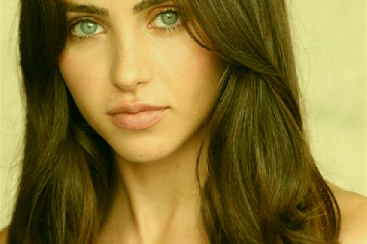 Eleanor, 28, a auburn brown-eyed indian companion based in La Coucourde. Offering Girlfriend Experience, Overnight, GFE, 69, Couples. Available for incall an...