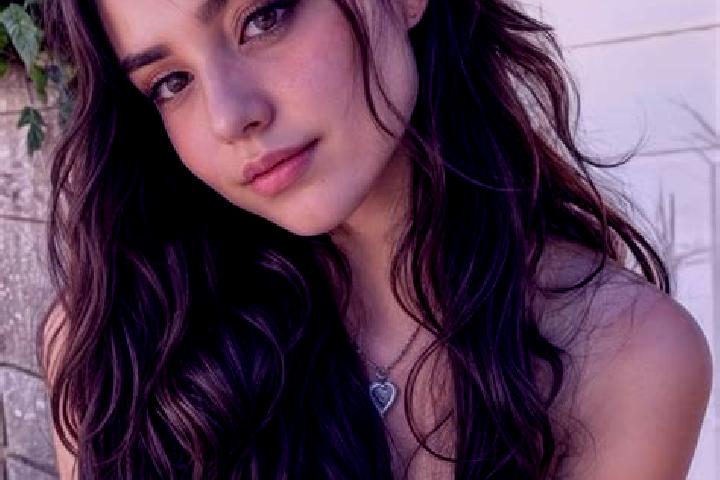 Eleanor, 28, a black hazel-eyed caribbean companion based in Sainte-Bazeille. Offering BDSM, Girlfriend Experience, Roleplay, Couples. Available for incall a...