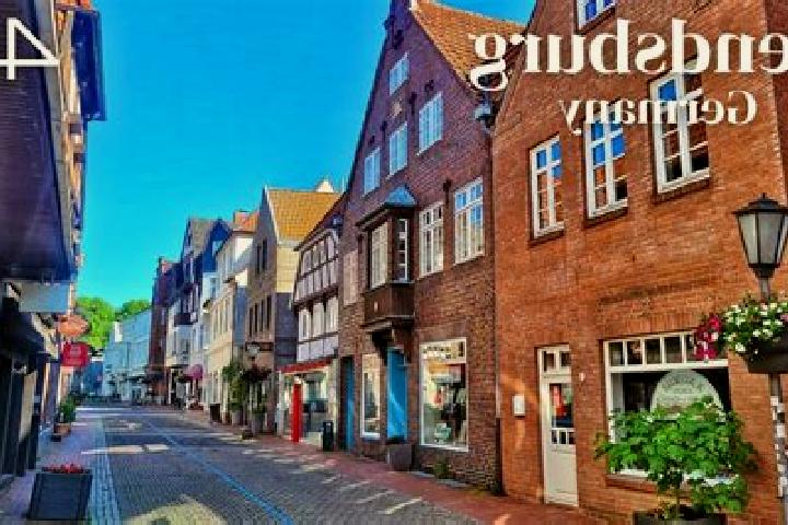 Eleanor, 28 — Escort in Busdorf, Germany