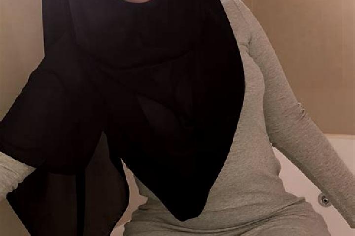 Eleanor, 28 — Escort in Deh Qa ed, Iran