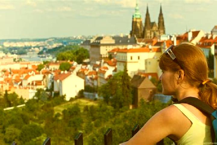 Eleanor, 28 — Escort in Letnany, Czech Republic