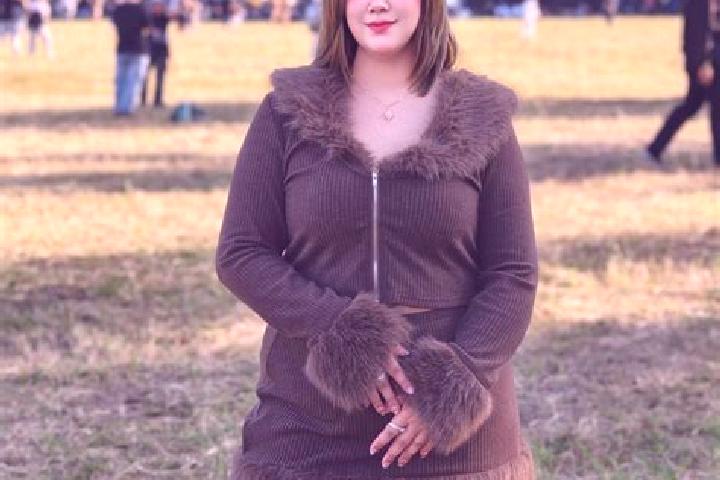 Eleanor, 28 — Escort in Norapat, Armenia