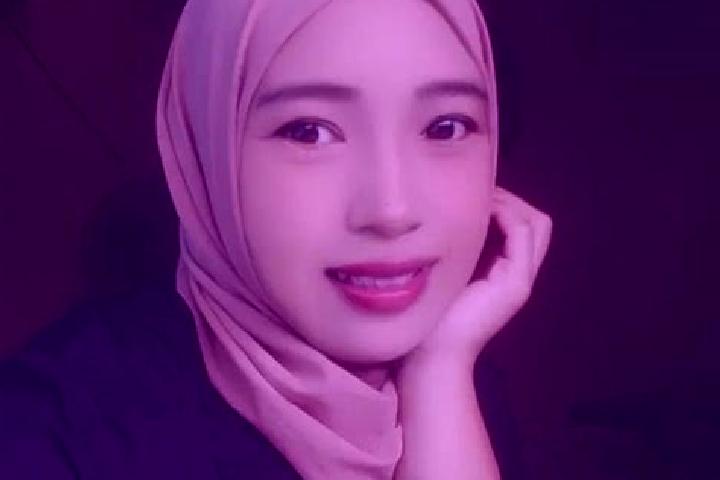 Eleanor, 28 — Escort in Tamberu, Indonesia