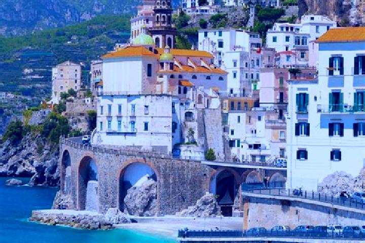 Eleanor, 28 — Escort in Vallo Torinese, Italy