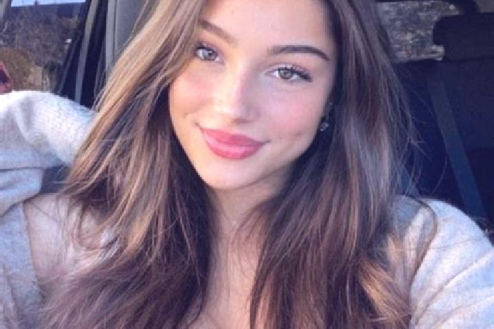 Eleanor, 29, a brunette hazel-eyed mediterranean companion based in Santo Antonio do Descoberto. Offering Overnight, Couples, A-Level. Available for incall a...