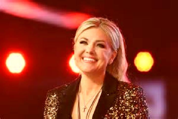 Eleanor, 29 — Escort in Mryn, Ukraine