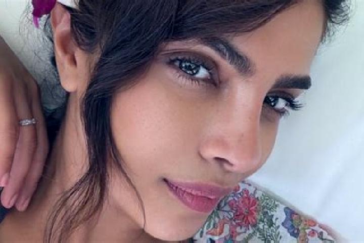 Eleanor, 29 — Escort in Munshat Ali Agha, Egypt