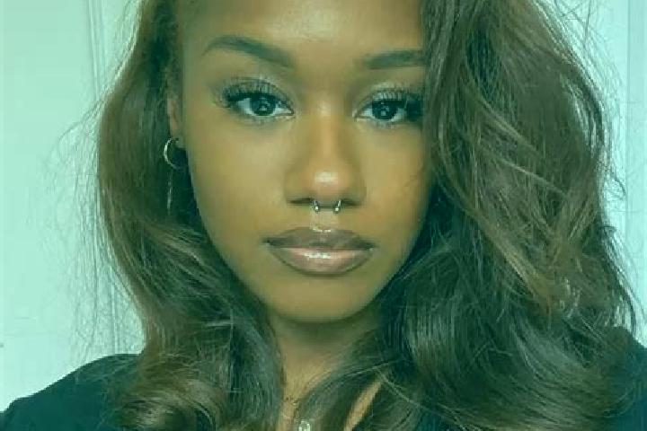 Eleanor, 30, a auburn brown-eyed ebony companion based in Settime. Offering Overnight, BDSM, Striptease, Fetish, A-Level. Available for incall and outcall, d...
