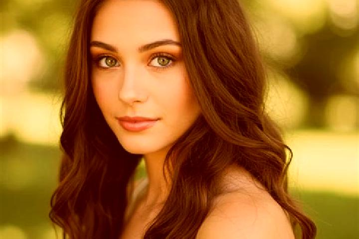 Eleanor, 30, a auburn hazel-eyed mixed companion based in Zeglingen. Offering Duos, Girlfriend Experience, Massage. Available for incall and outcall, day and...