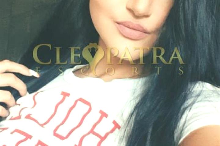 Eleanor, 30, a black grey-eyed mixed companion based in Montjean. Offering GFE, Travel Companion, Striptease, Tantra. Available for incall and outcall, day a...
