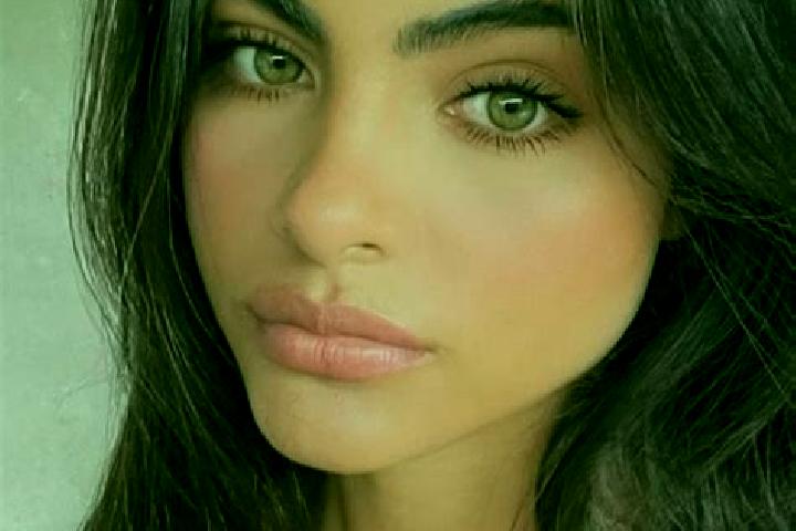 Eleanor, 30, a brunette green-eyed ebony companion based in Chilacachapa. Offering Tantra, OWO, Roleplay. Available for incall and outcall, overnight booking...