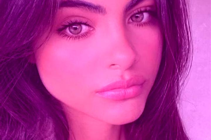 Eleanor, 30, a brunette green-eyed mediterranean companion based in La Laguna. Offering Prostate Massage, Tantra, GFE. Available for incall and outcall, over...