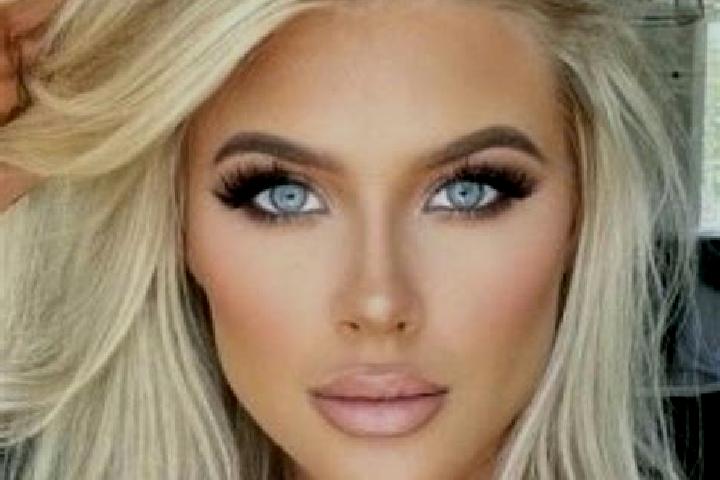 Eleanor, 30, a platinum blonde amber-eyed european companion based in Bar-sur-Aube. Offering Overnight, Domination, BDSM, Party Girl, Erotic Massage. Availab...