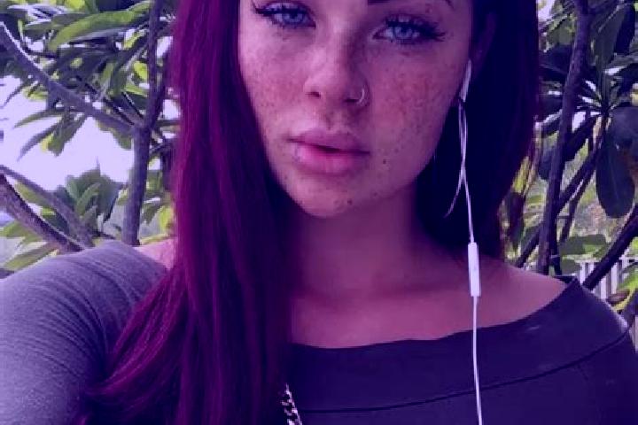 Eleanor, 30, a red dark-eyed caucasian companion based in Athee-sur-Cher. Offering Tantra, Duos, Travel Companion, CIM. Available for incall and outcall, ove...