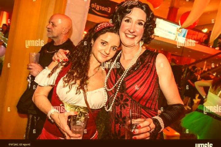 Eleanor, 30 — Escort in Bergweiler, Germany