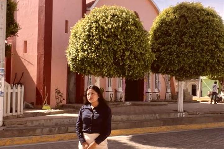 Eleanor, 30 — Escort in Cacaloc, Mexico