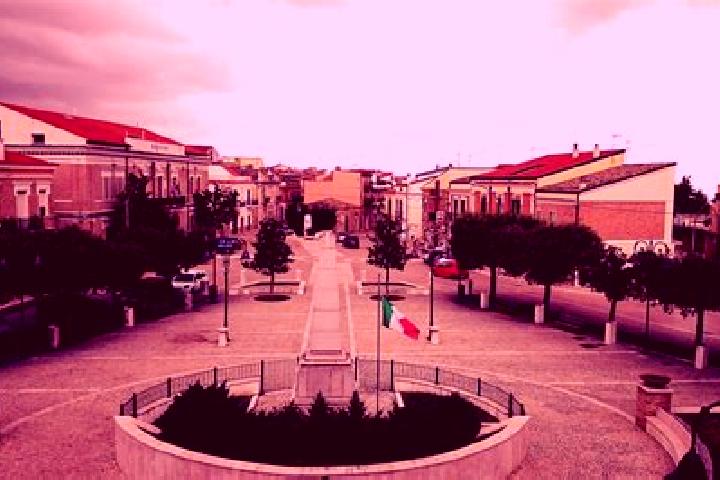 Eleanor, 30 — Escort in Castelnuovo della Daunia, Italy