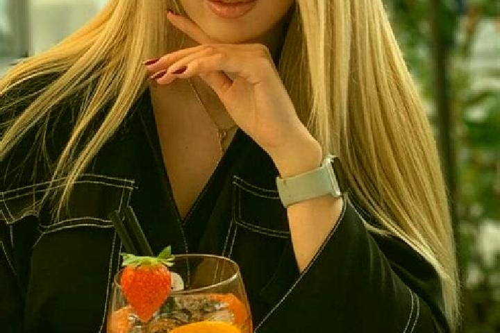 Eleanor, 30 — Escort in Halkali, Turkey
