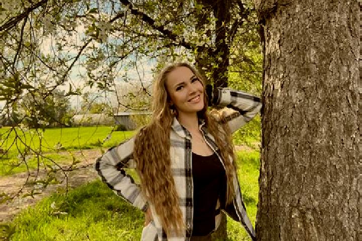 Eleanor, 30 — Escort in Tyszowce, Poland