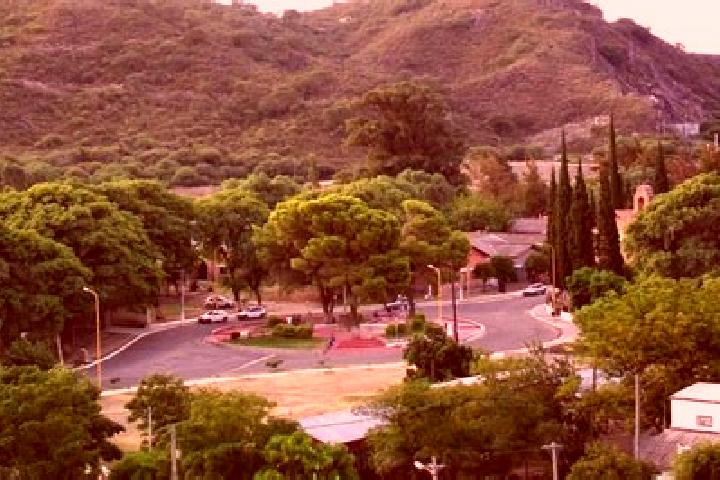Eleanor, 30 — Escort in Villa Las Pirquitas, Argentina