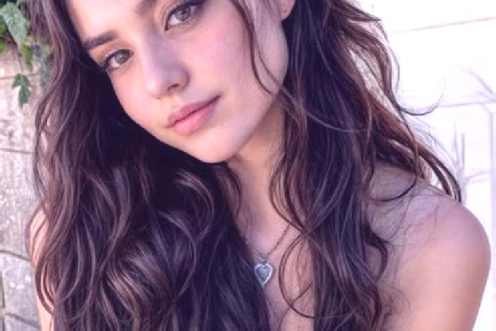 Eleanor, 31, a auburn amber-eyed middle eastern companion based in Hattemerbroek. Offering Overnight, Domination, GFE, Fetish, Couples. Available for incall ...