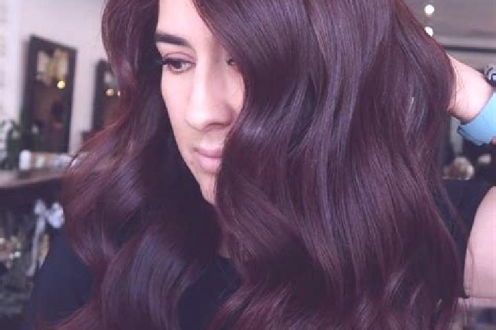 Eleanor, 31, a auburn dark-eyed mediterranean companion based in La Curva. Offering Couples, Erotic Massage, Domination, GFE. Available for incall and outcal...