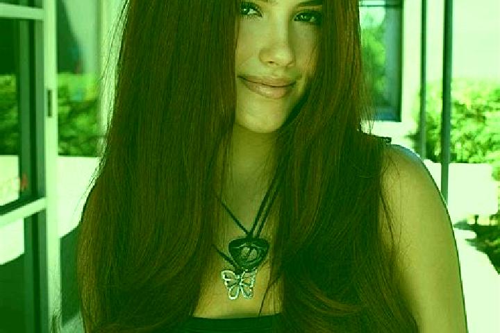 Eleanor, 31, a auburn dark-eyed middle eastern companion based in Hodonin. Offering Overnight, Couples, Erotic Massage. Available for incall and outcall, day...