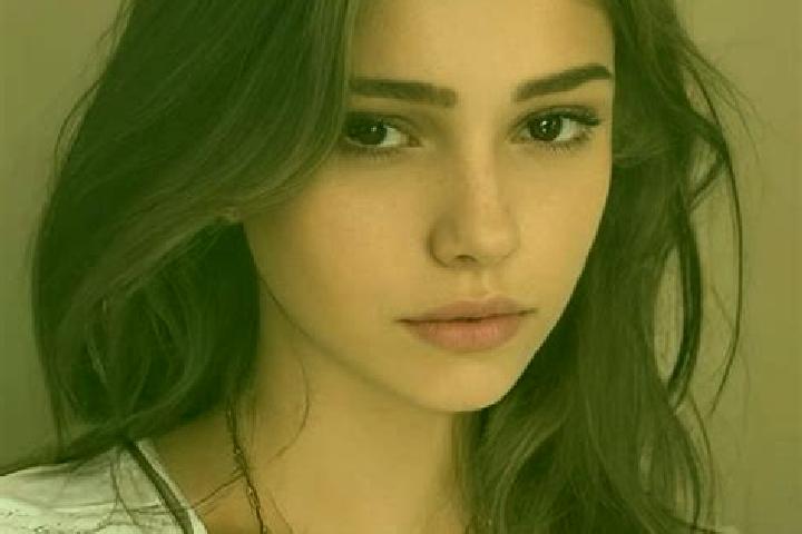 Eleanor, 31, a auburn hazel-eyed slavic companion based in Tirumangalam. Offering BDSM, Massage, Deep French Kissing. Available for incall and outcall, day a...
