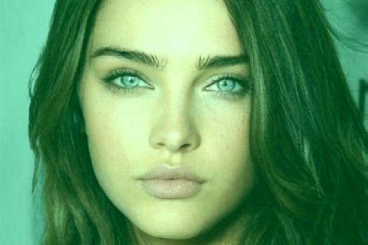 Eleanor, 31, a brunette dark-eyed caribbean companion based in Menzel Fersi. Offering Dinner Date, Party Girl, A-Level, Girlfriend Experience, Fetish. Availa...